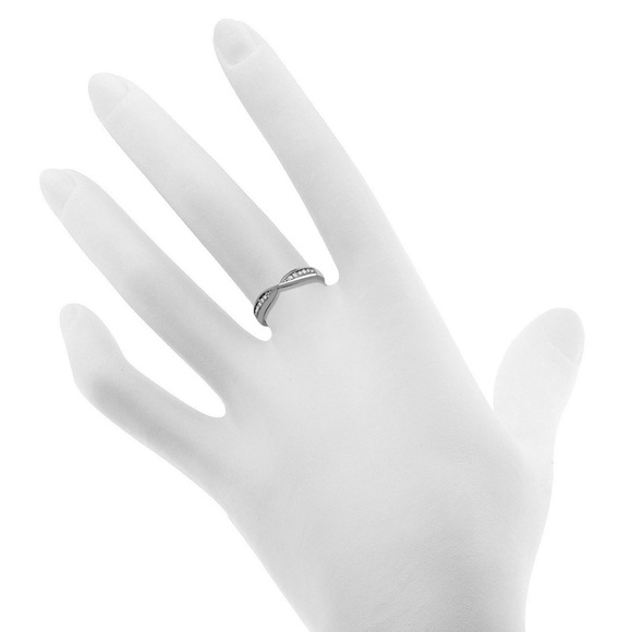 Diamond Ring - Picture 3 of 4